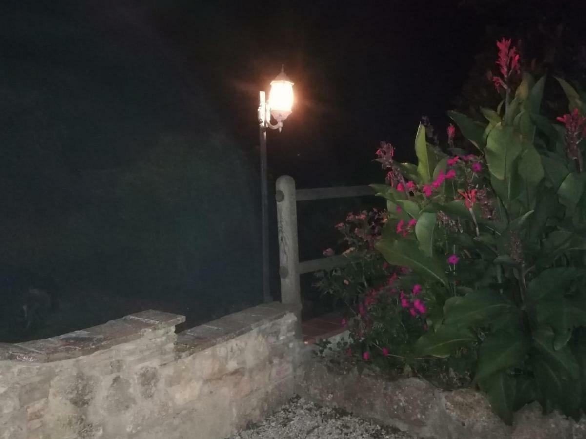 卡索莱代尔萨 Il Fienile Nella Roccia旅馆 外观 照片