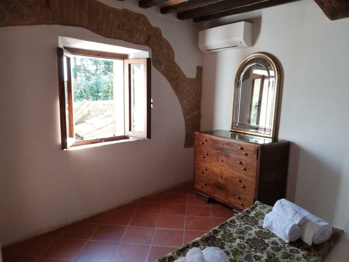 卡索莱代尔萨 Il Fienile Nella Roccia旅馆 外观 照片